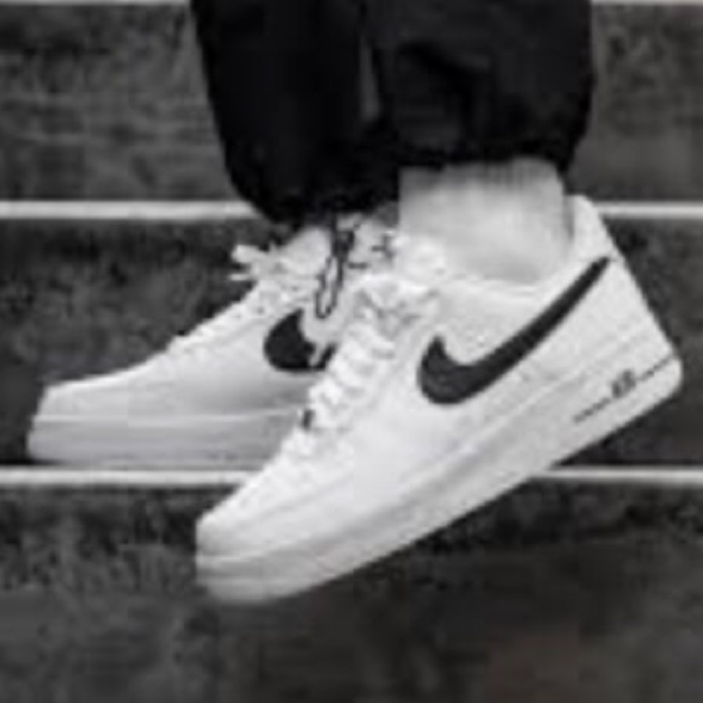 NIKE AIR Force 1 '07 White Leather Mens Sneaker | 9.5
